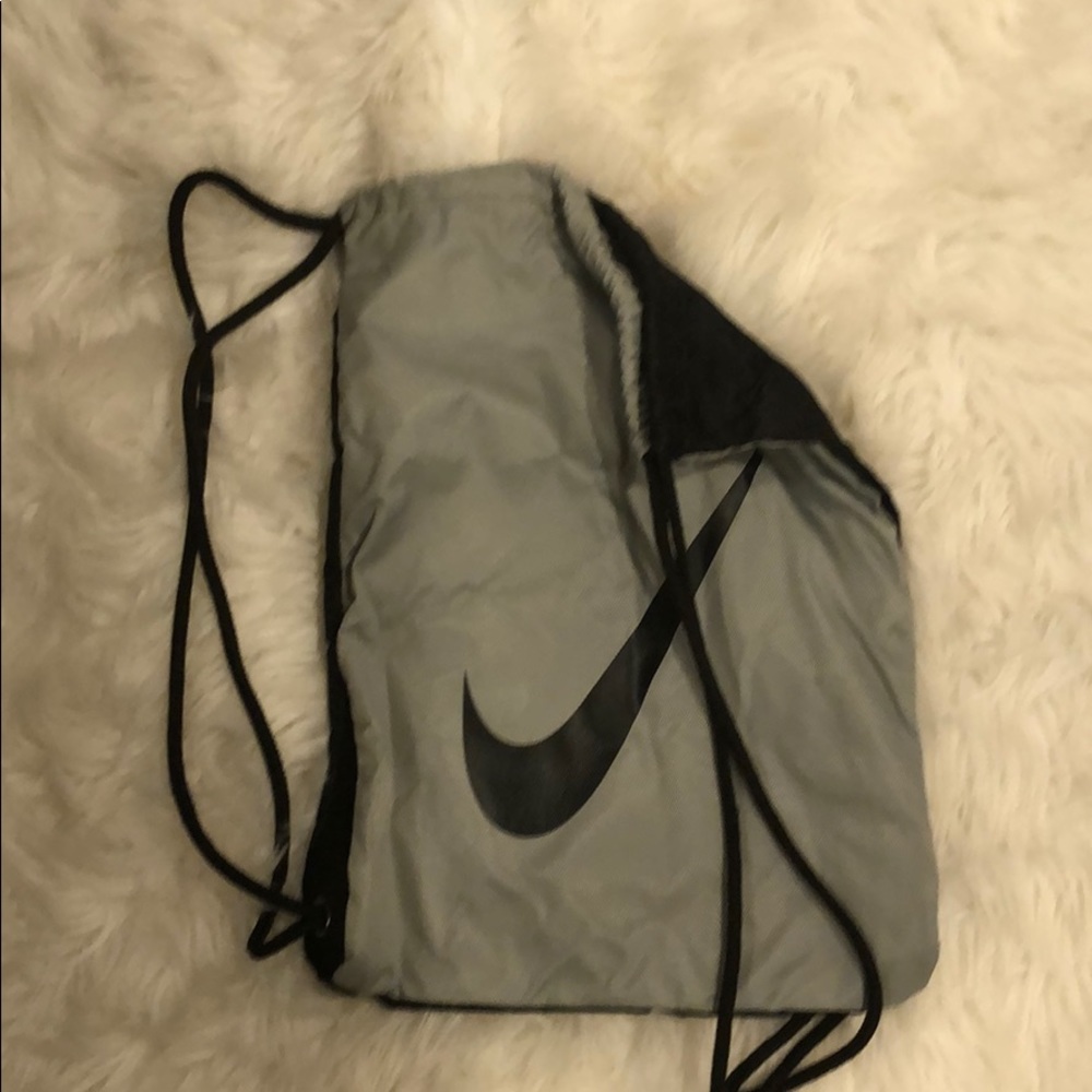 Nike cinch backpack
